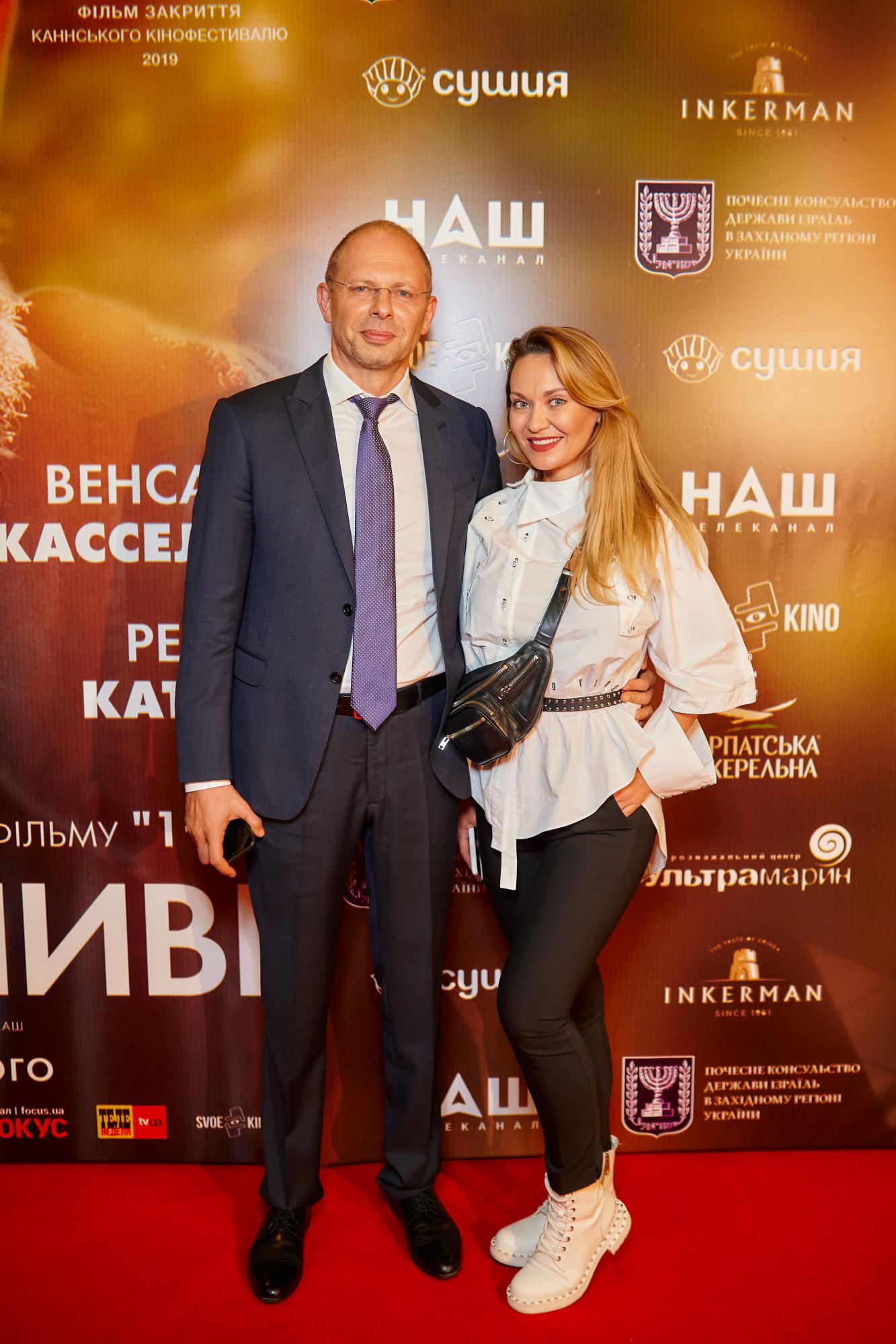 Василий Вирастюк, Мария Бурмака, VIVIENNE MORT на премьере фильма «Особенные» с Венсаном Касселем в главной роли